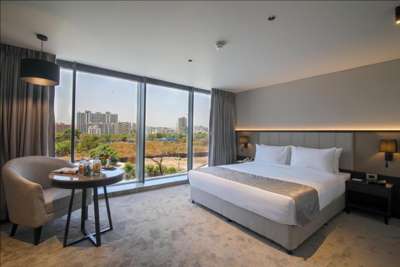 Essentia Premier Hotel Pune Wakad Pimpri-Chinchwad المظهر الخارجي الصورة